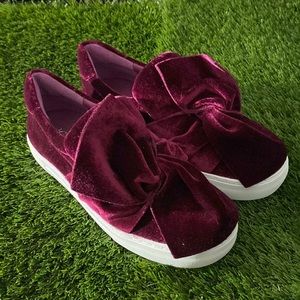 Womens slip on shoes size 6.5